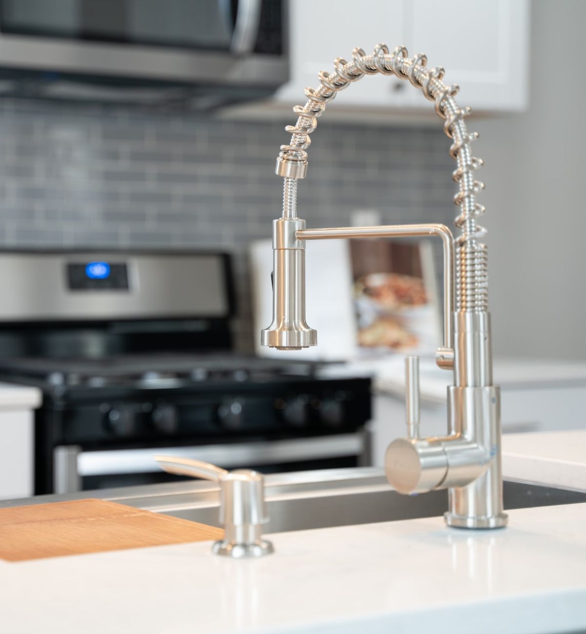 How To Tighten A Kitchen Faucet The Recipe Project