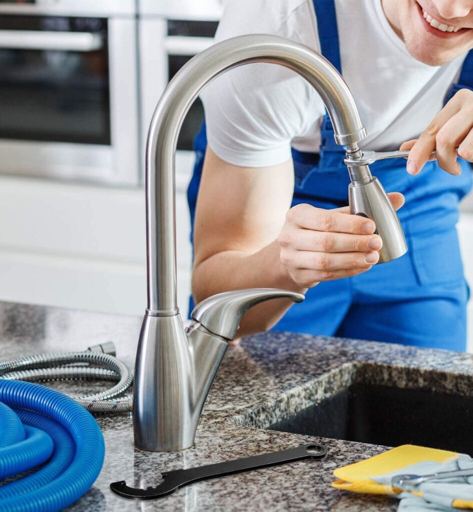 Steps to tighten a kitchen faucet