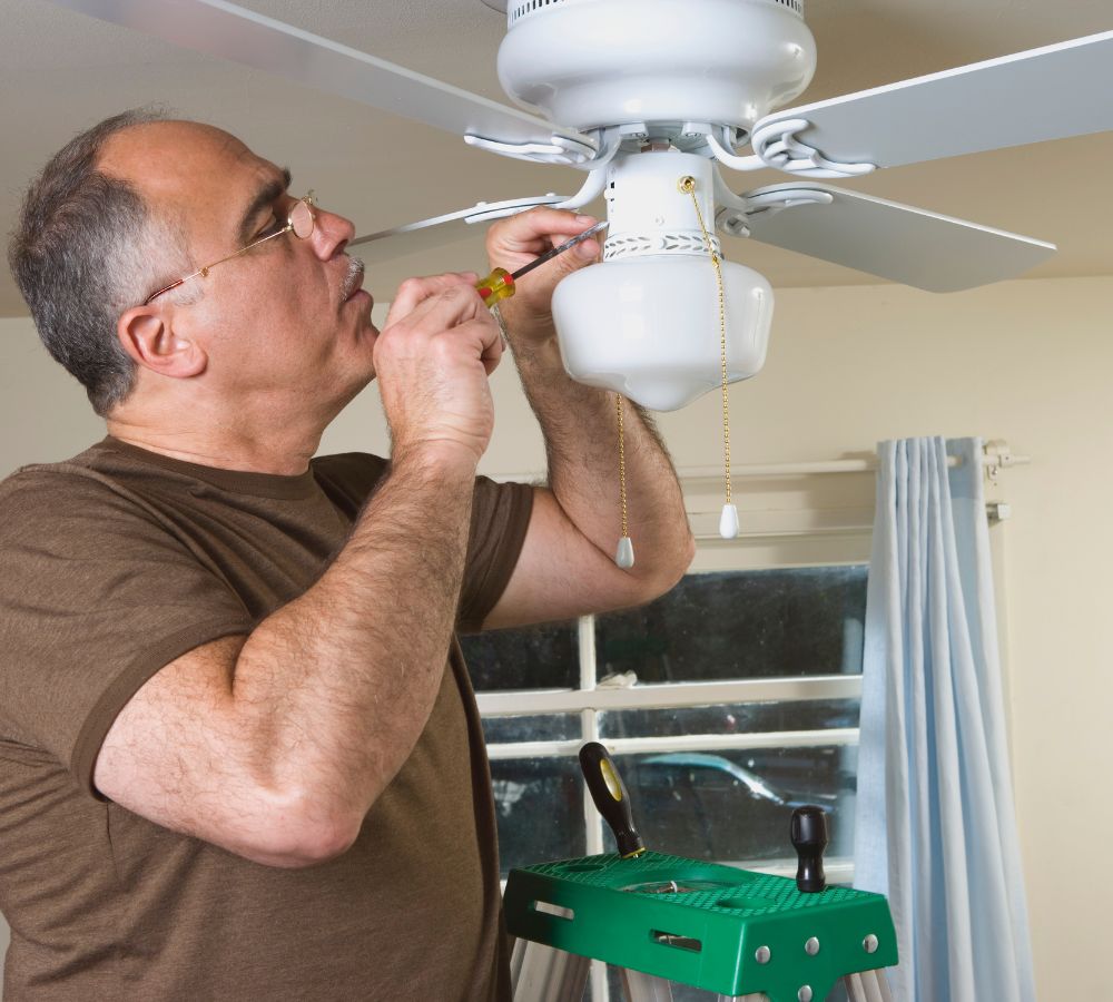Steps to Fix a Noisy Ceiling Fan