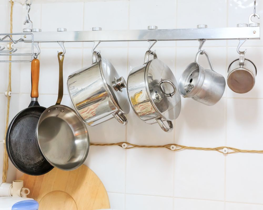 Top Guide How To Clean The Bottom Of Pots And Pans Effortlessly The   How To Clean The Bottom Of Pots Pans 3 