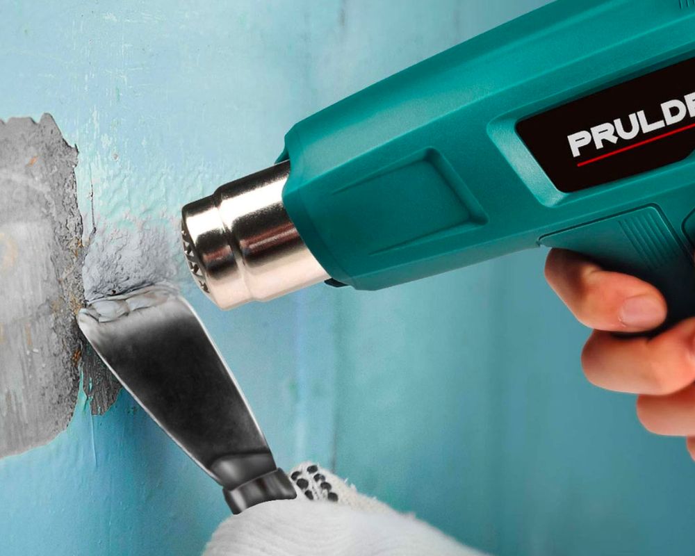 Comparing Effectiveness: Heat Gun or Chemical Paint Removal Method